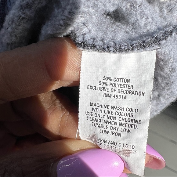 CHAMPION University of Notre Dame Crewneck Sweatshirt Size Women’s Medium - Picture 6 of 7